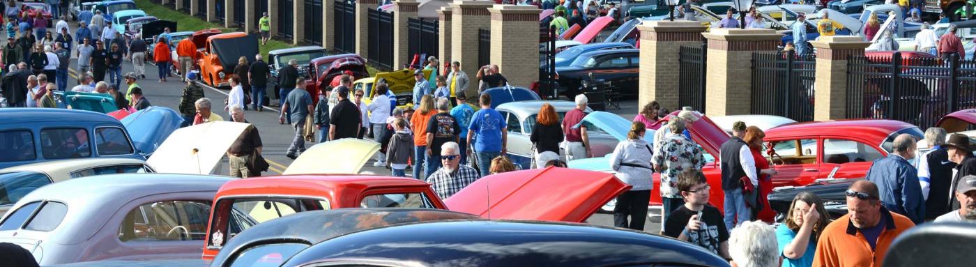 CRUISE-IN SPECTATORS Cruise In Spectators